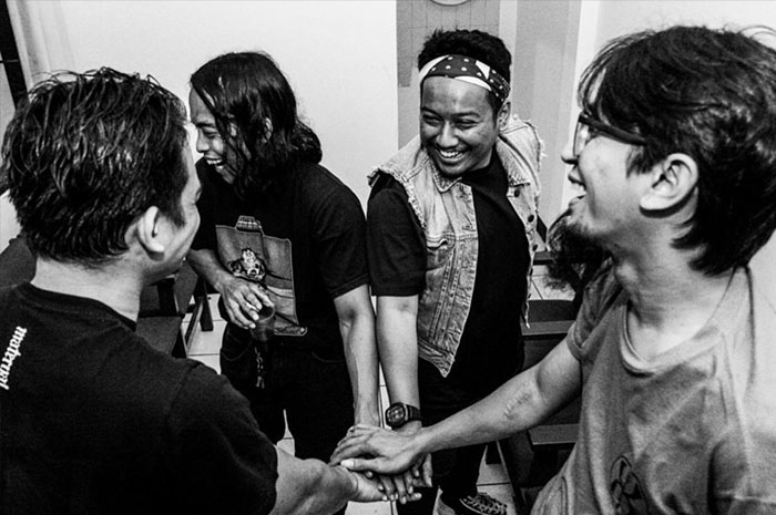 Reissue Vinyl Komunal oleh Disaster Records