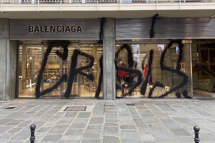 KIDULT: Graffiti artist yang â€œbombingâ€ di toko Supreme, Louis Vuitton dan Marc Jacobs