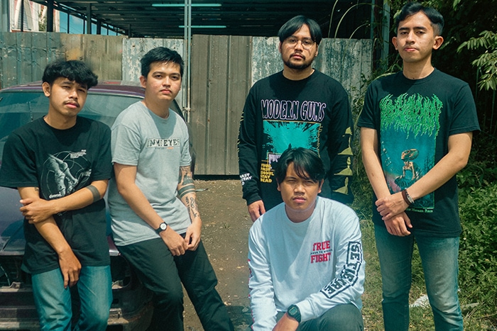 GRIEF. Rilis â€œ…Even in the Warmest Embraceâ€ Dalam Format Digital