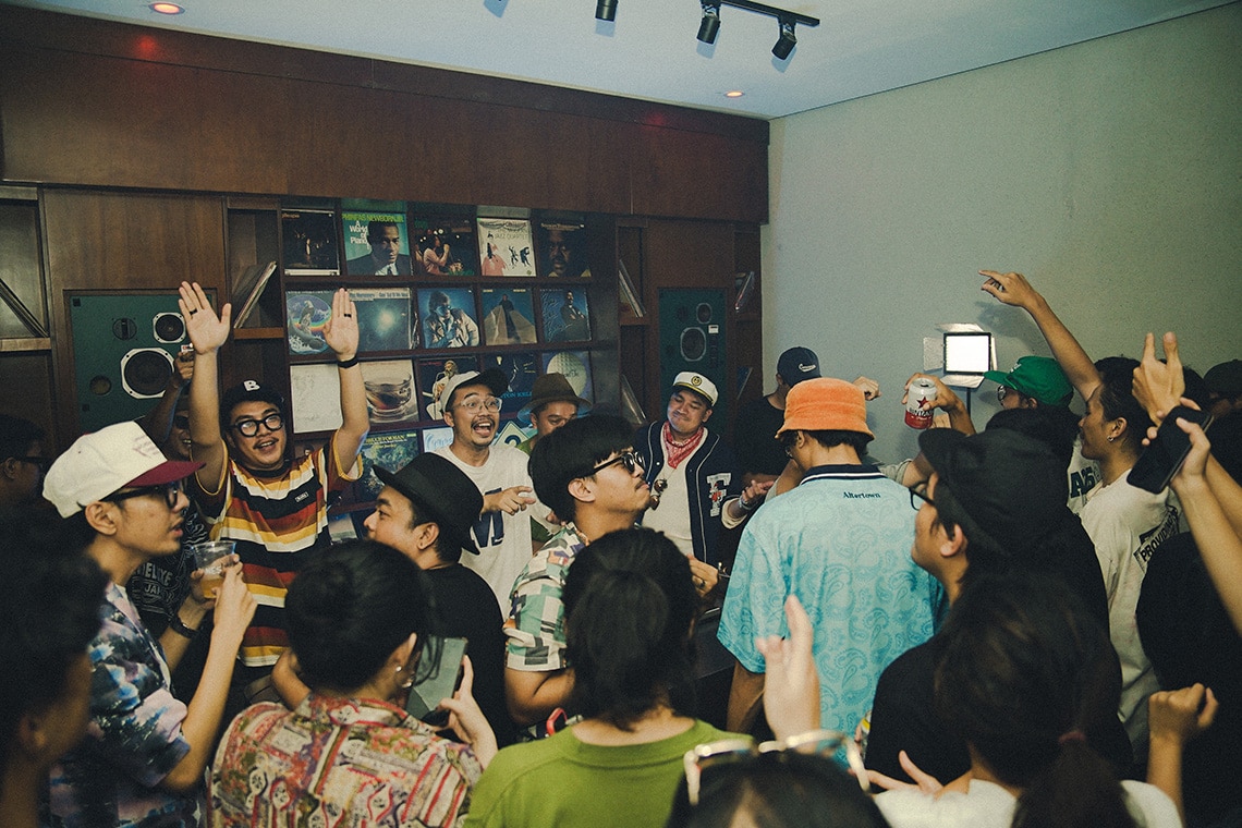Moutley Gelar Chamber of Pleasure Vol.1 di Bandung