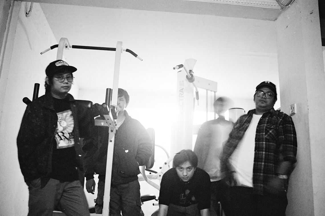 Swellow: “Sebenernya penamaan Katus itu ceritanya, kita lagi ngomongin nama album, rencananya mau ngetik ‘kaktus’ tapi malah typo hahaha…”