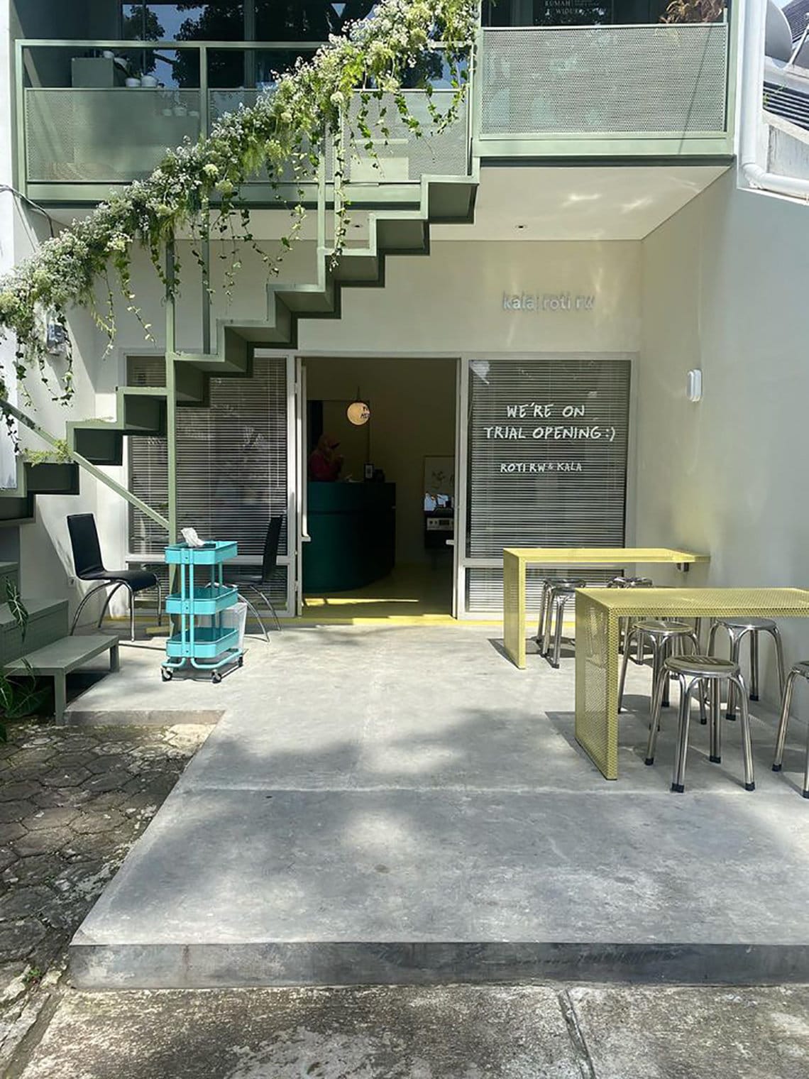 Roti RW: “Bakery dan Breakfast Spot Alternatif yang Konsepnya Cukup Fresh”