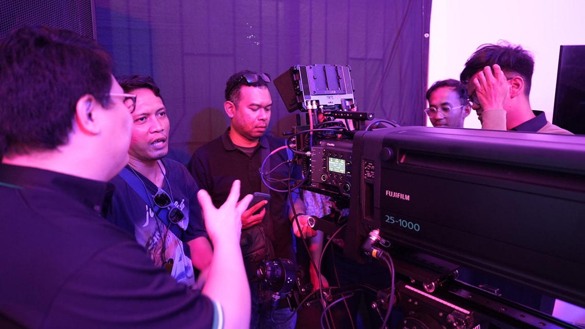 Fuji Film Indonesia dan Blue Star Media Luncurkan Lensa HZK25-1000mm