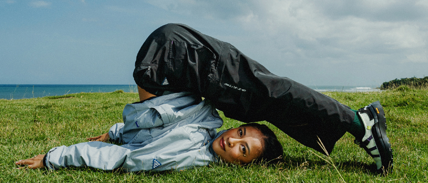 AKROSS dan DEVÁ STATES Perkenalkan Koleksi Kolaborasi Activewear Spring/Summer 2026